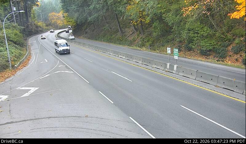 DriveBC webcam: Goldstream Park — South on Highway 1 (Malahat)